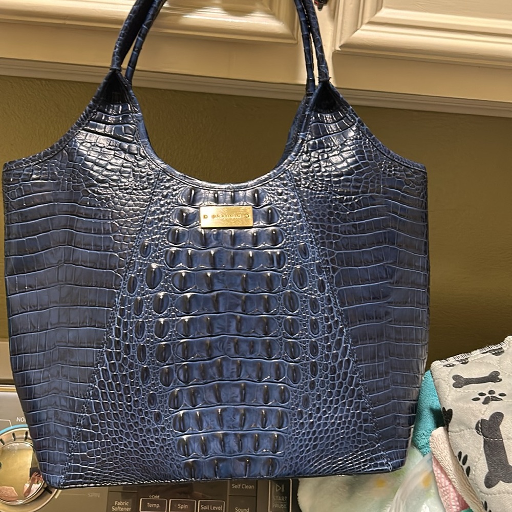 Nave blue, big tote genuine leather used just one, too big